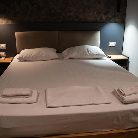 Center Boutique Hotel Tirana Kültér fotó