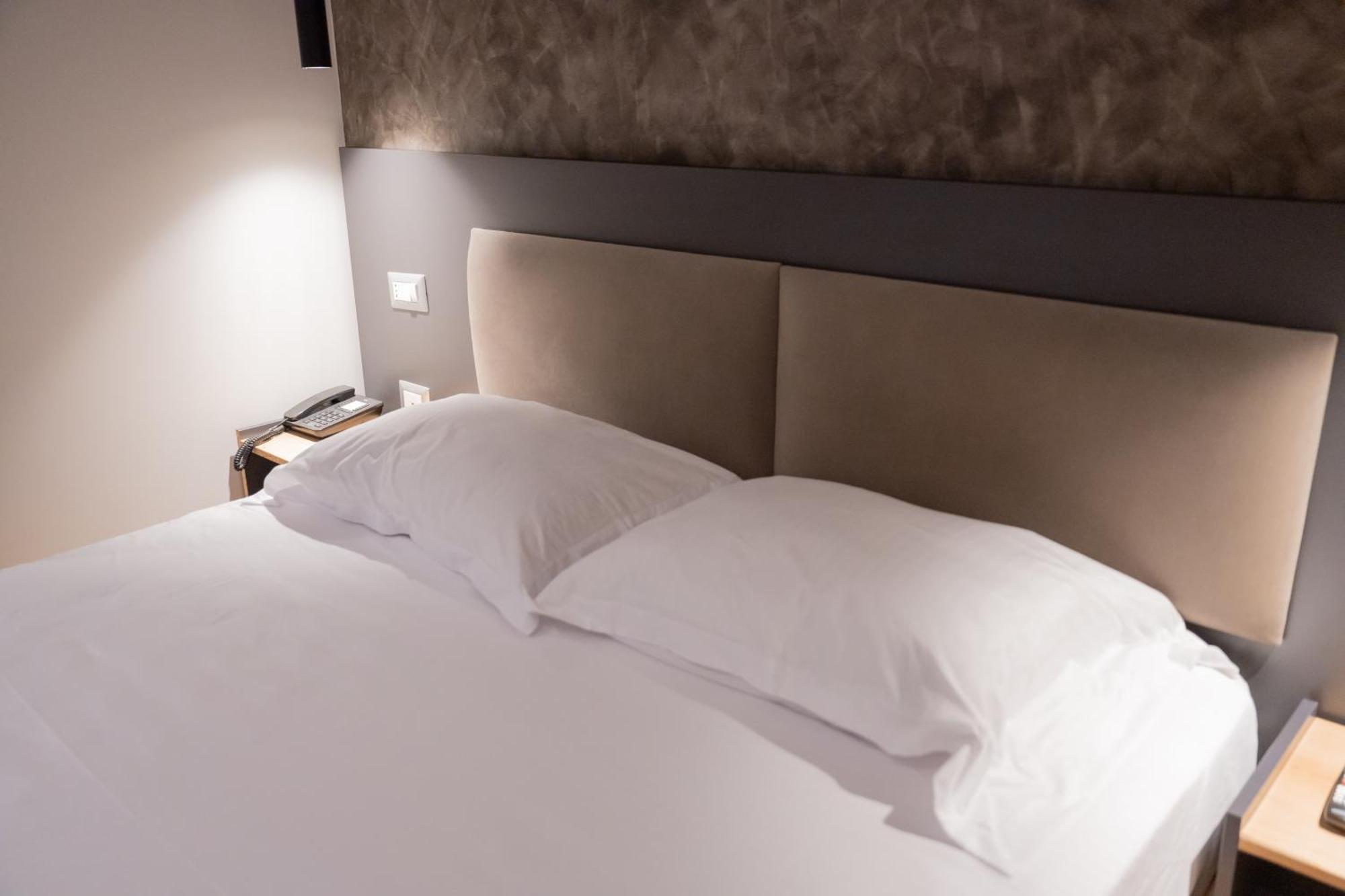 Center Boutique Hotel Tirana Kültér fotó