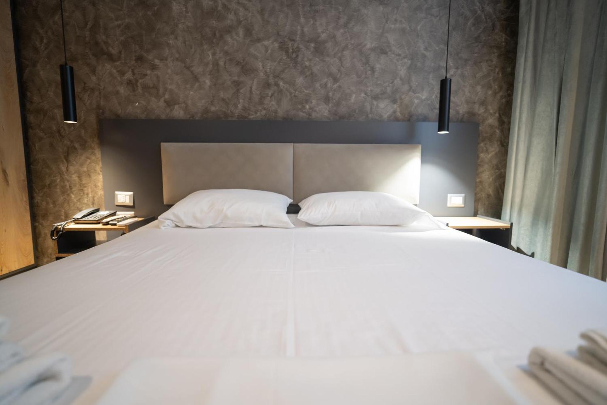 Center Boutique Hotel Tirana Kültér fotó