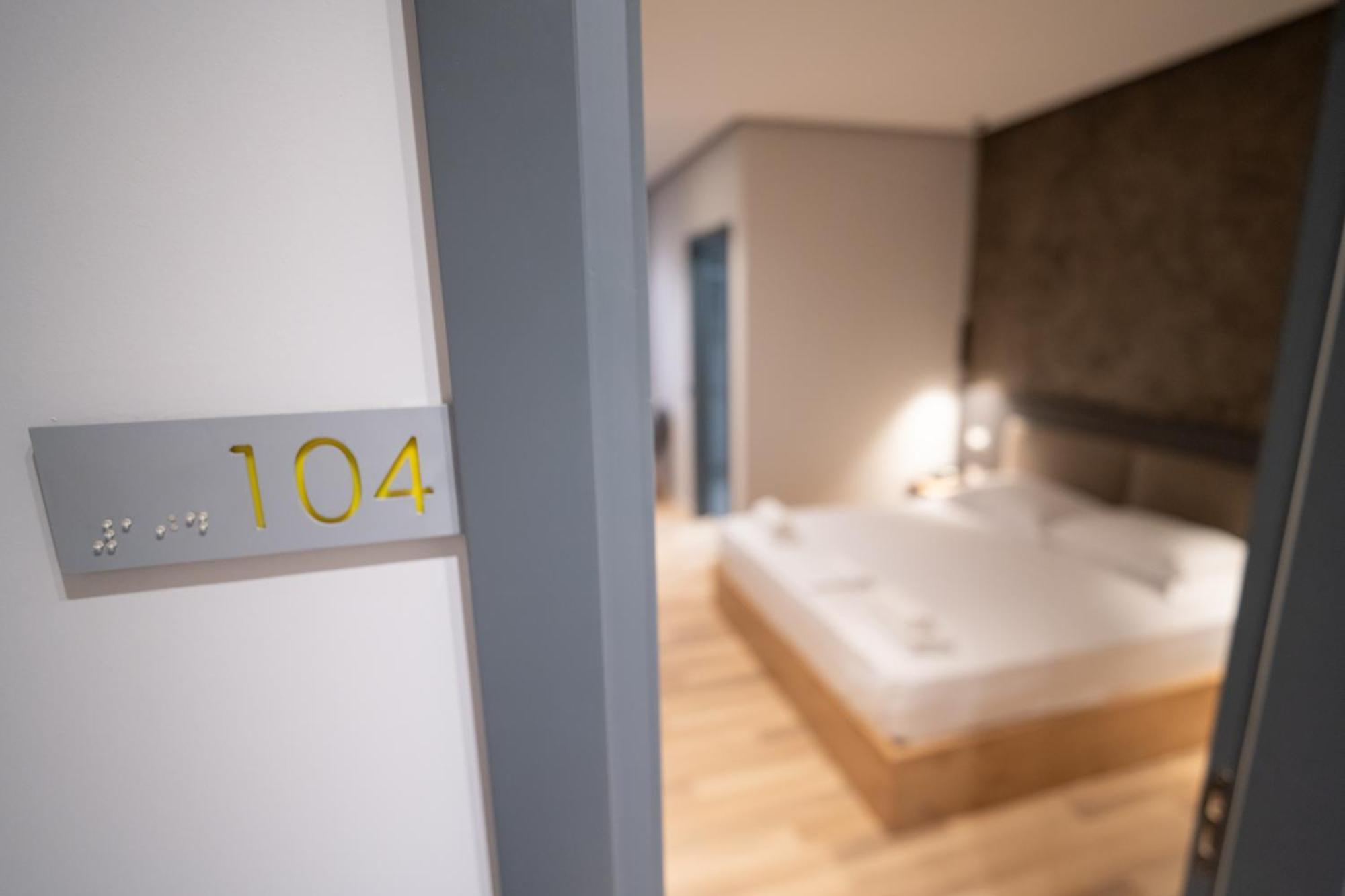 Center Boutique Hotel Tirana Kültér fotó