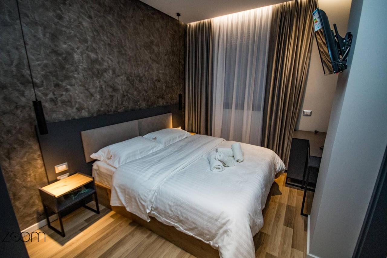 Center Boutique Hotel Tirana Kültér fotó