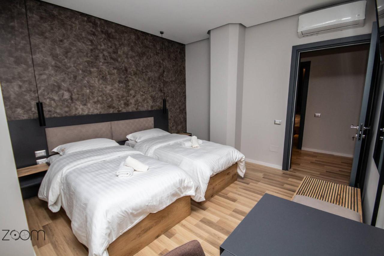 Center Boutique Hotel Tirana Kültér fotó