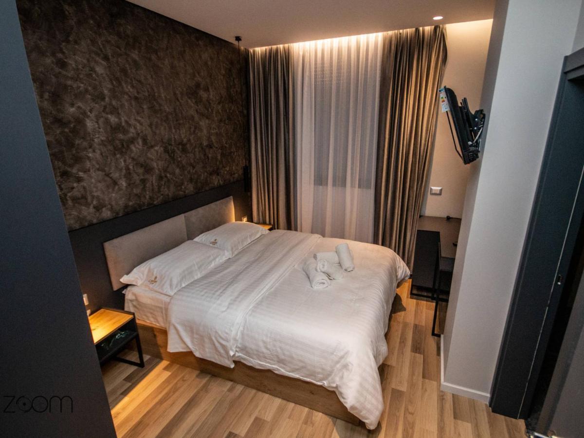 Center Boutique Hotel Tirana Kültér fotó