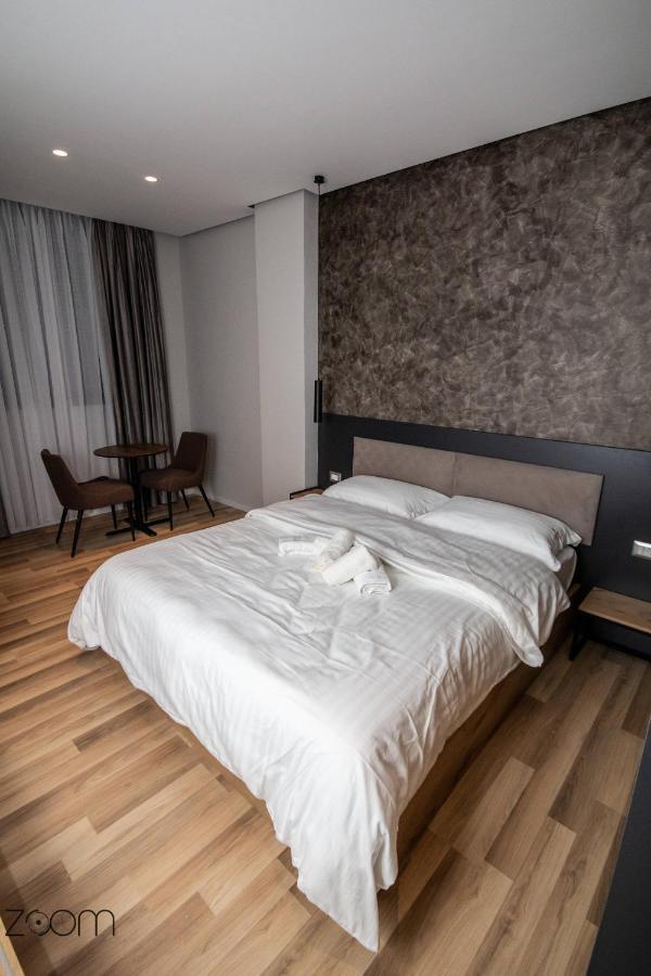 Center Boutique Hotel Tirana Kültér fotó