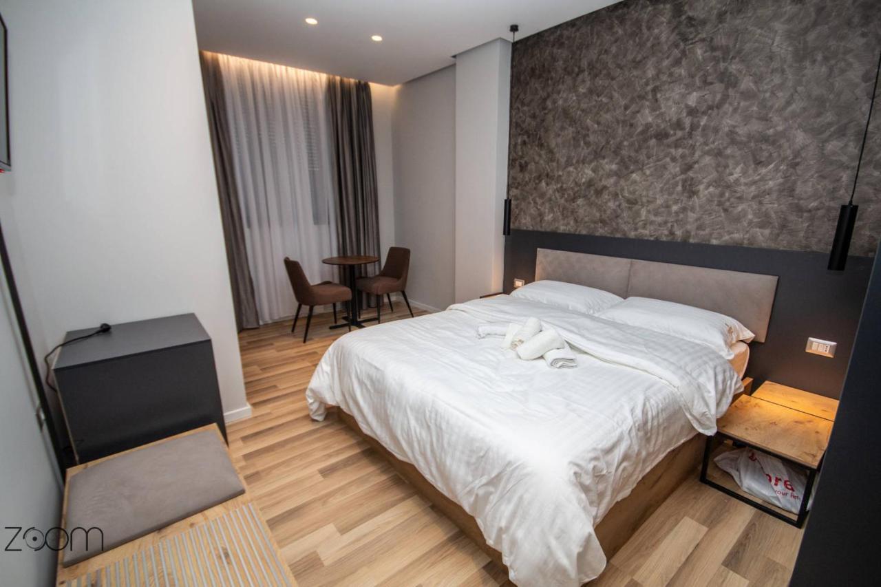 Center Boutique Hotel Tirana Kültér fotó